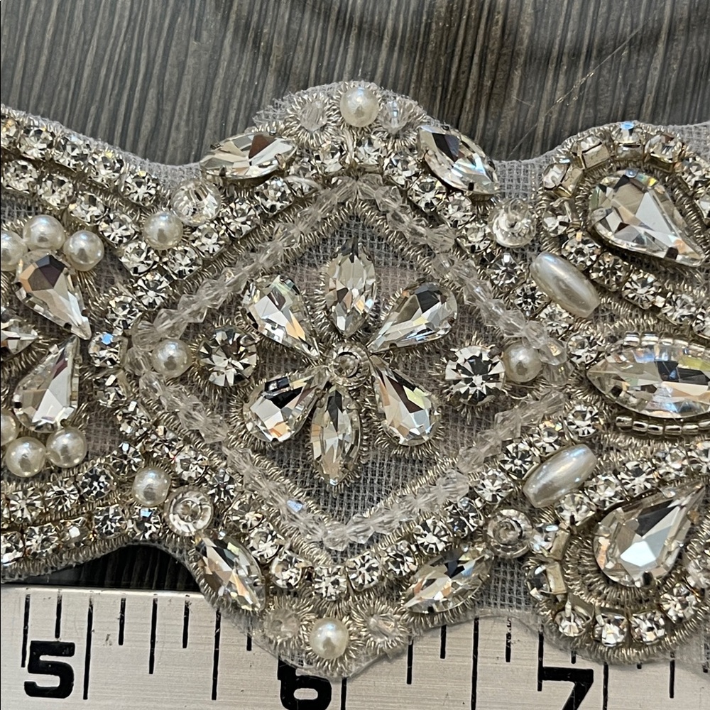 Bridal Dress Belt Silver Rhinestone Crystal with Faux Pearls & Grey Ribbon - Picture 11 of 17